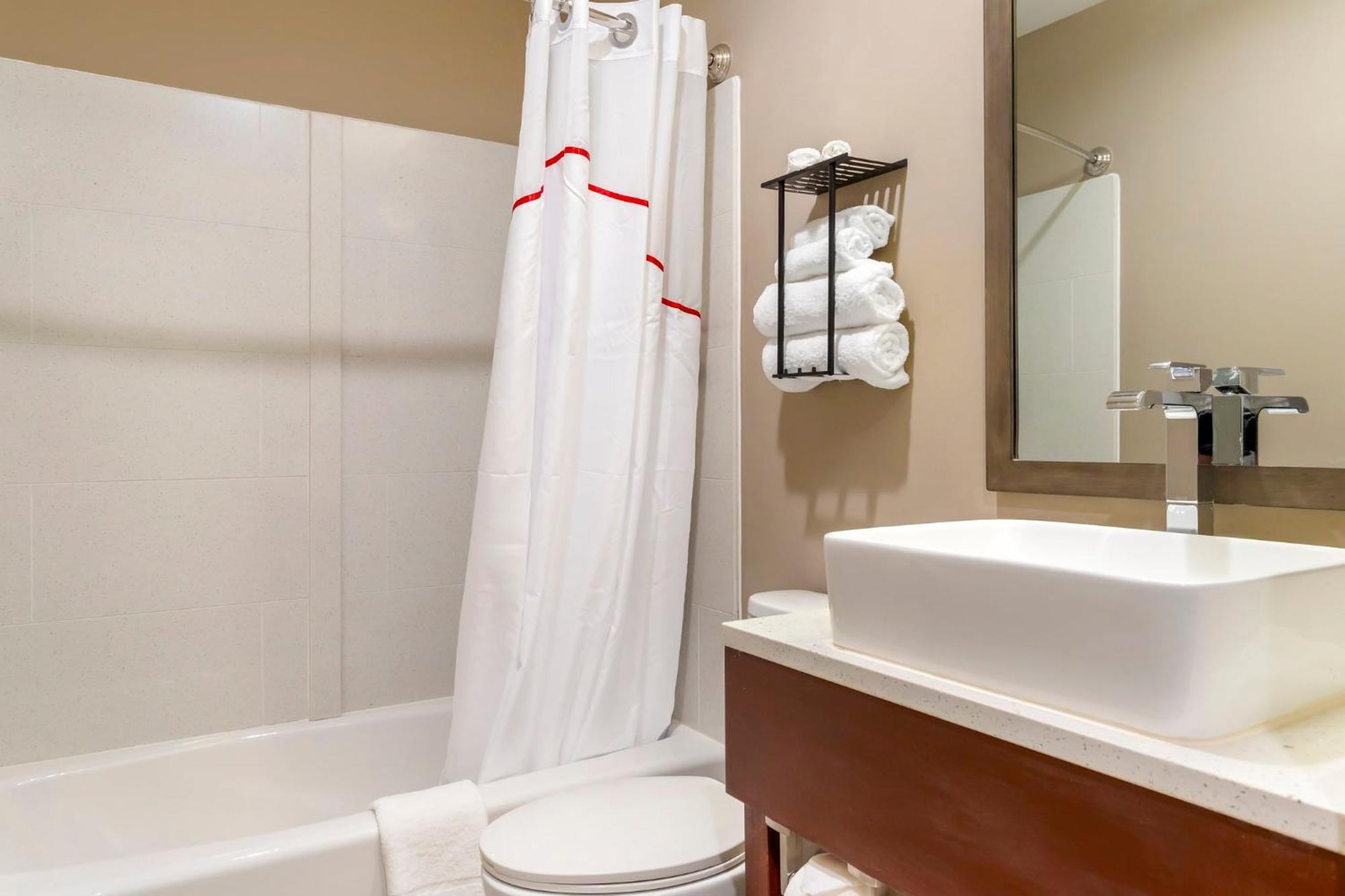 Red Roof Inn Plus Jamaica, Ny - Jfk Airport Нью-Йорк Екстер'єр фото