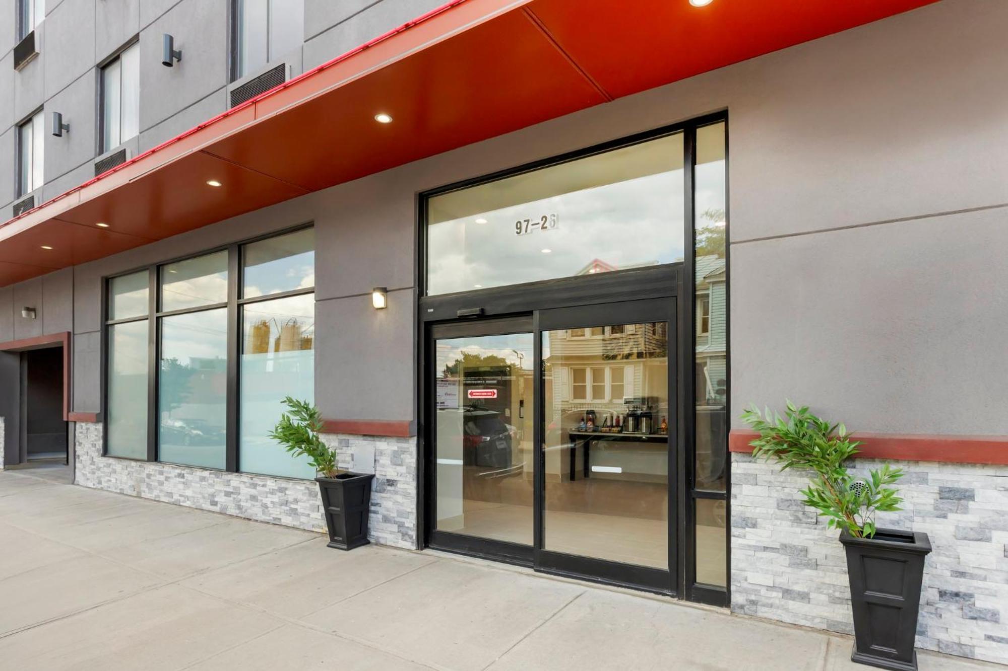 Red Roof Inn Plus Jamaica, Ny - Jfk Airport Нью-Йорк Екстер'єр фото