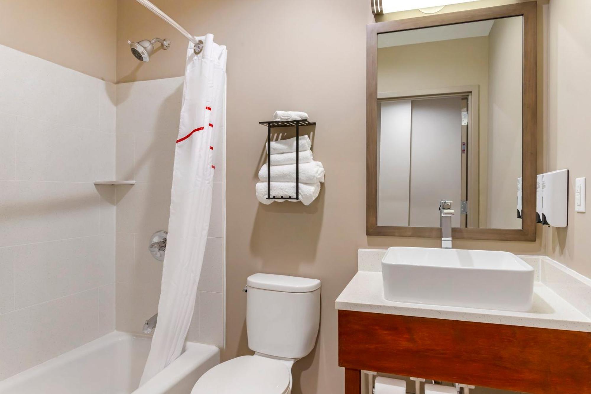 Red Roof Inn Plus Jamaica, Ny - Jfk Airport Нью-Йорк Екстер'єр фото